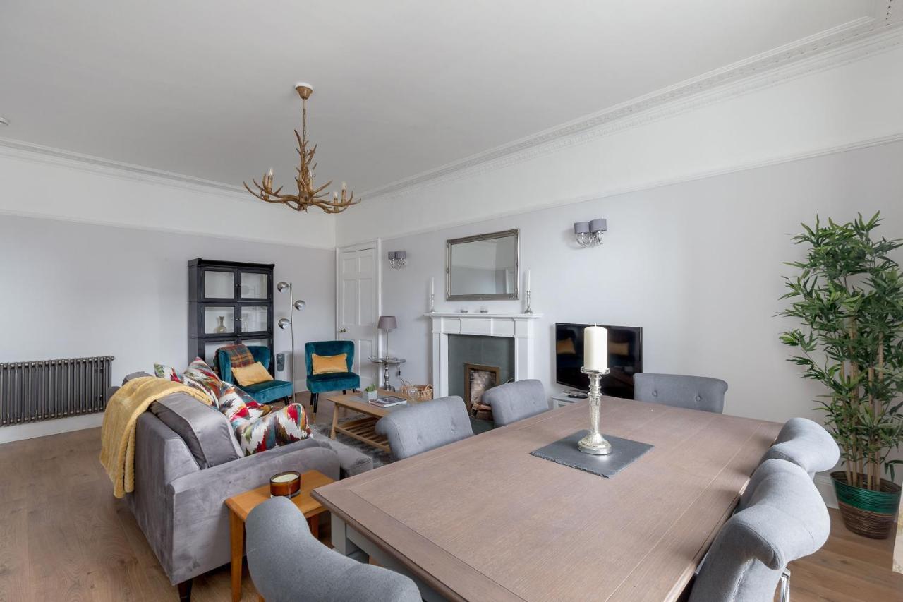 Joivy Glamorous Flat Near City Centre Apartment เอดินบะระ ภายนอก รูปภาพ
